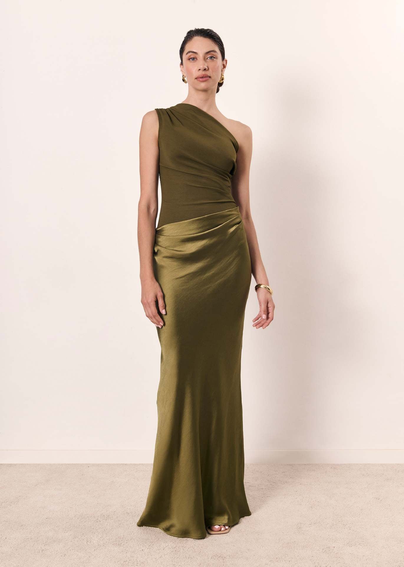Solid Color Asymmetric Sleeveless Backless Bodycon Dress