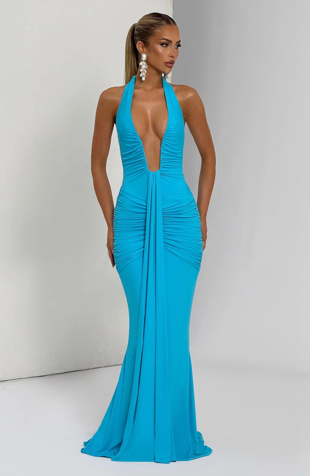 Solid Color Halter Neck Sleeveless Backless Sexy Dress