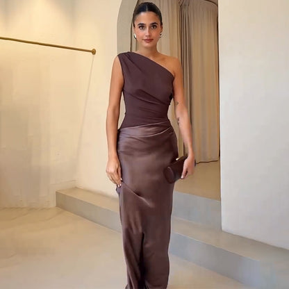 Solid Color Asymmetric Sleeveless Backless Bodycon Dress